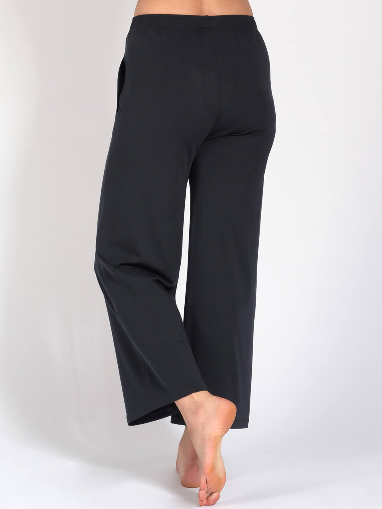 Yogahose Naomi - Black, aus Naturmaterial - YOGISHOP