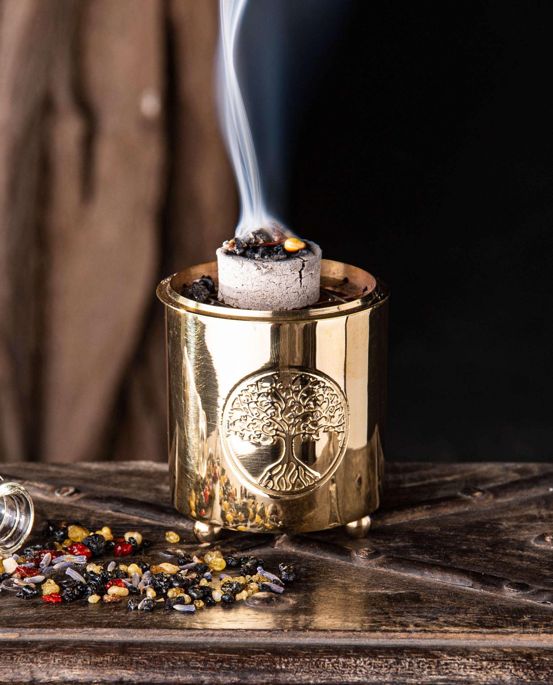 Räuchergefäß Yggdrasil aus Messing mit Netzeinsatz - YOGISHOP