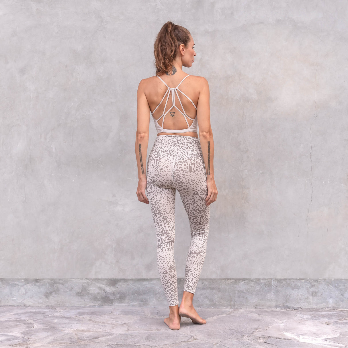Yoga-Leggings Susan - animal creme grey - YOGISHOP