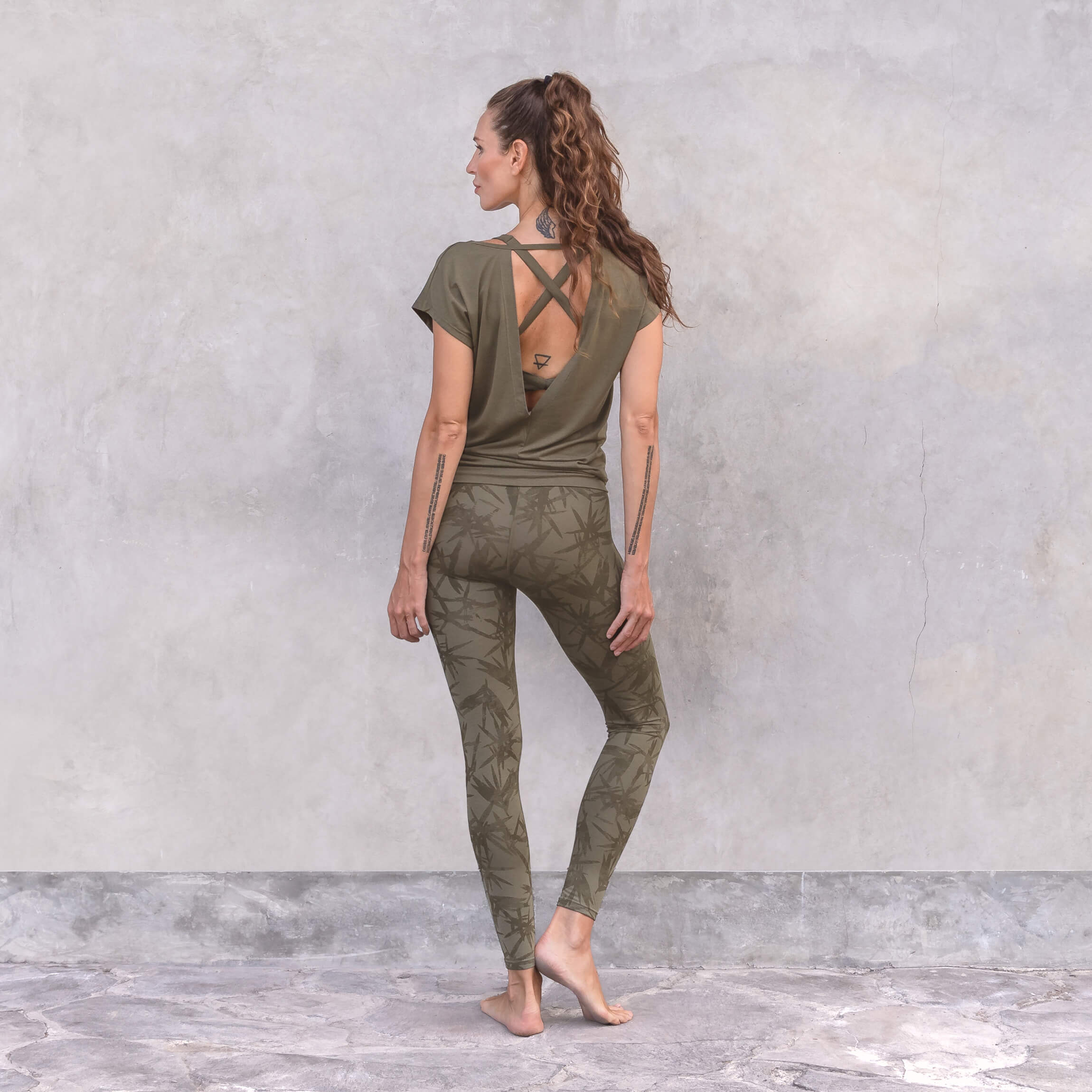 T-Shirt Smilla - olive - YOGISHOP