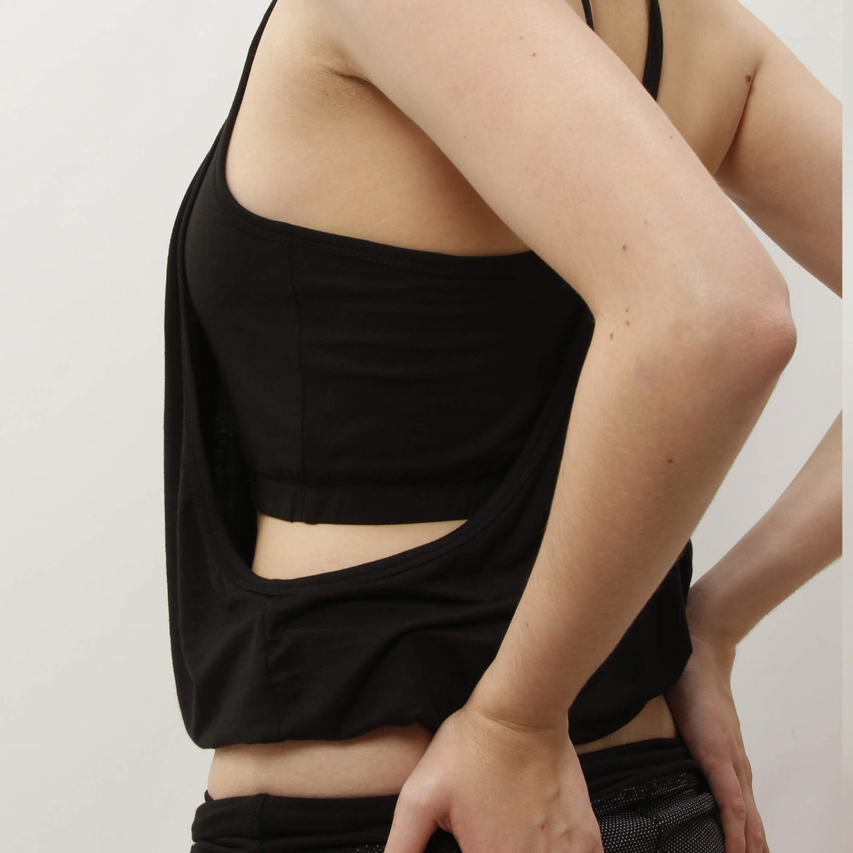 Zen Layered Loose Tunic - black - YOGISHOP