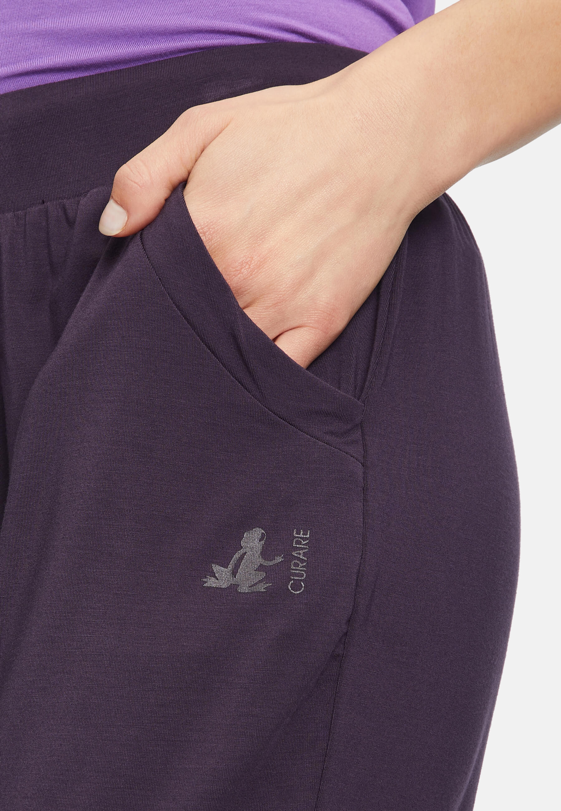 Capri-Pants, relaxed - dark aubergine - YOGISHOP