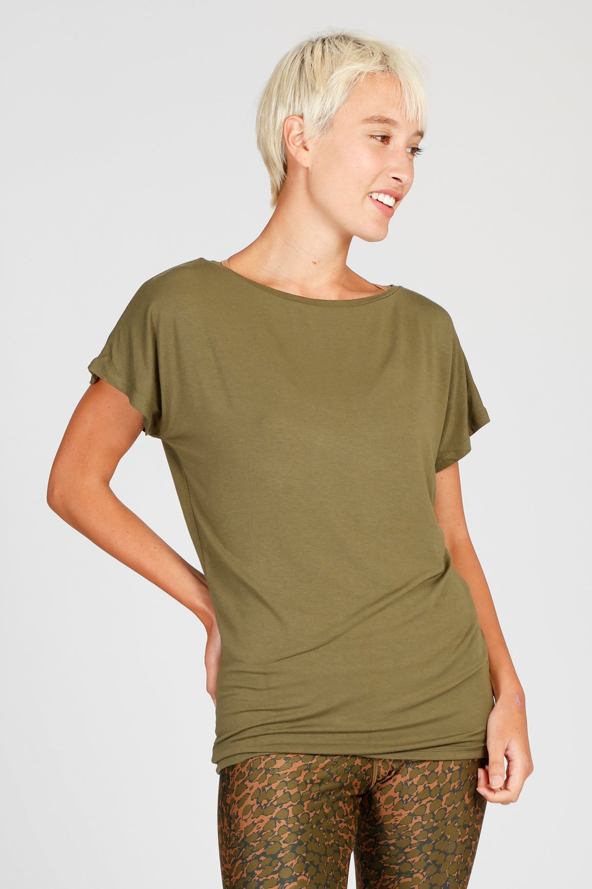 Cosy Tee - Olive basis