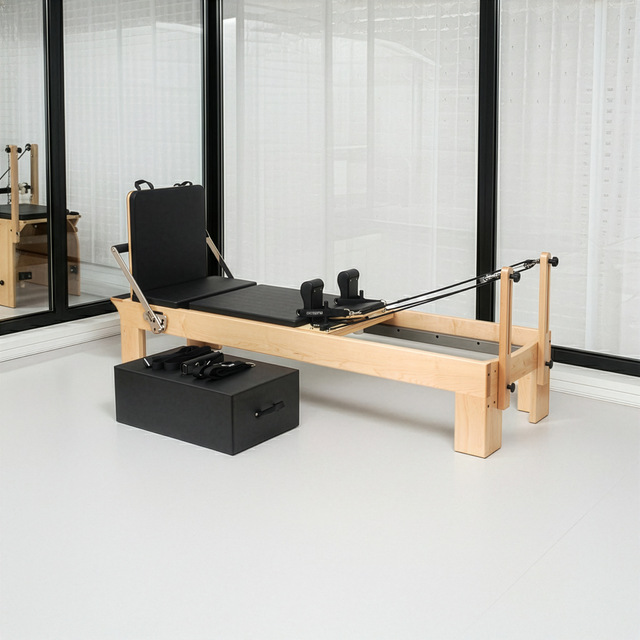 Pilates Reformer Ahorn "Therapeutic Leg" (inkl. Sitting Box und Jump Board) - schwarz - YOGISHOP