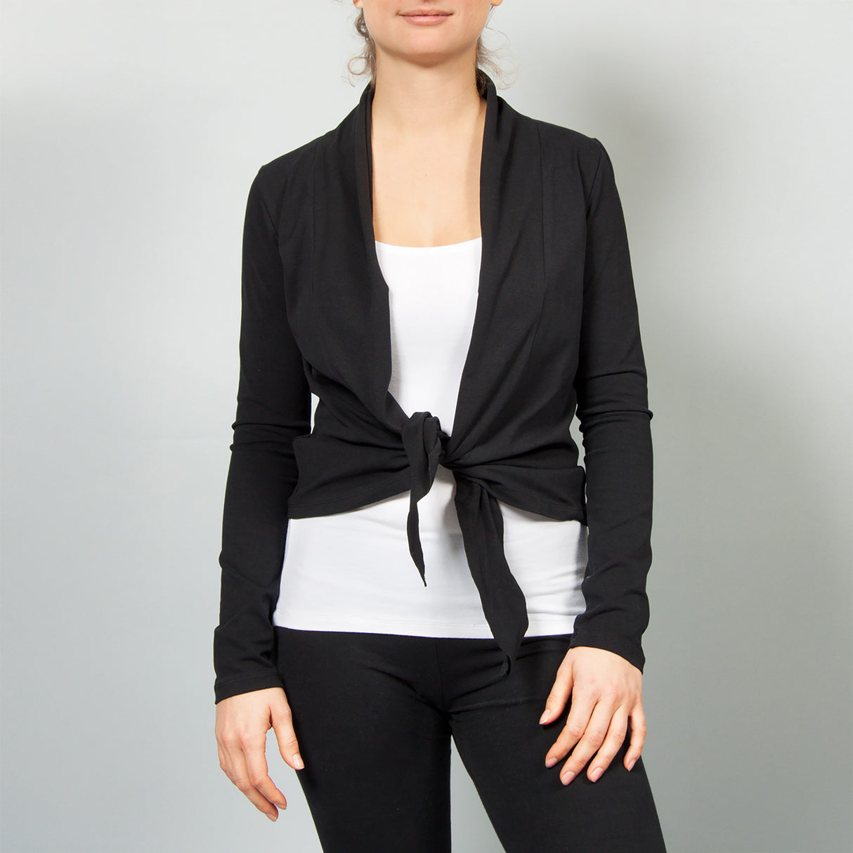 Amba Jacke - schwarz - YOGISHOP