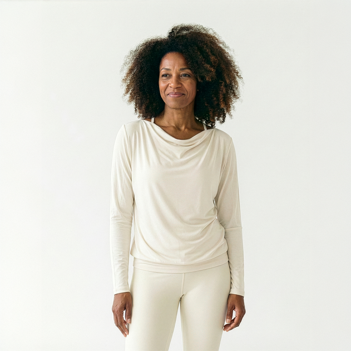 Yoga-Longsleeve vloeiende shakti "ala" - ivoor