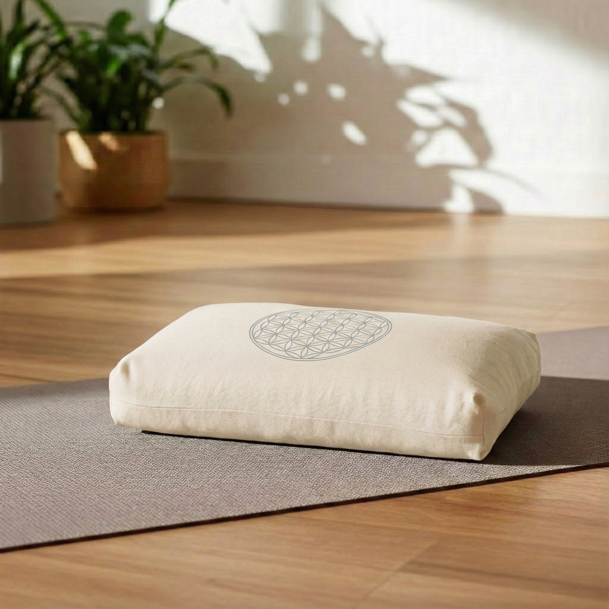 Yogakissen - klein - Blume des Lebens - mit Bio Dinkelspelz-Füllung