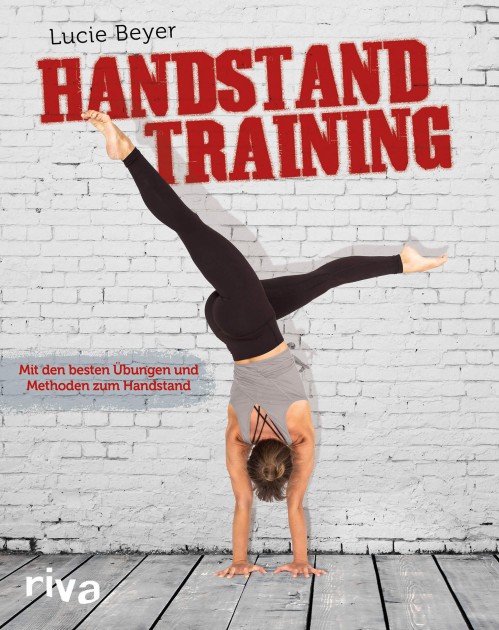 Handstand Training by Lucie Beyer 
