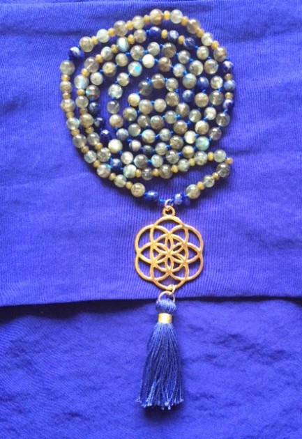 Mala necklace "Seed of Love" 